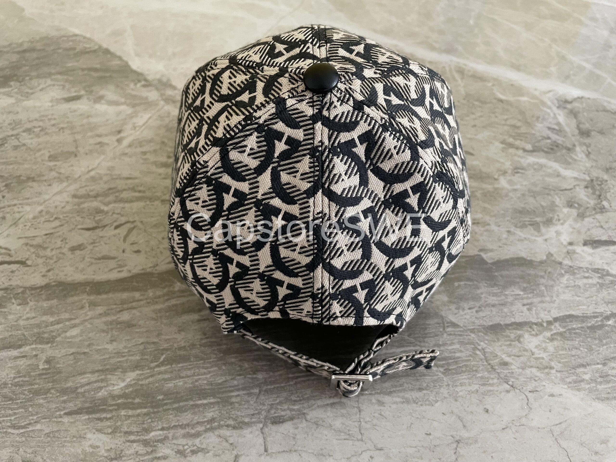 salvatore ferragamo gancini print baseball cap – beige/black salvatore ferragamo gancini print baseball cap – beige/black