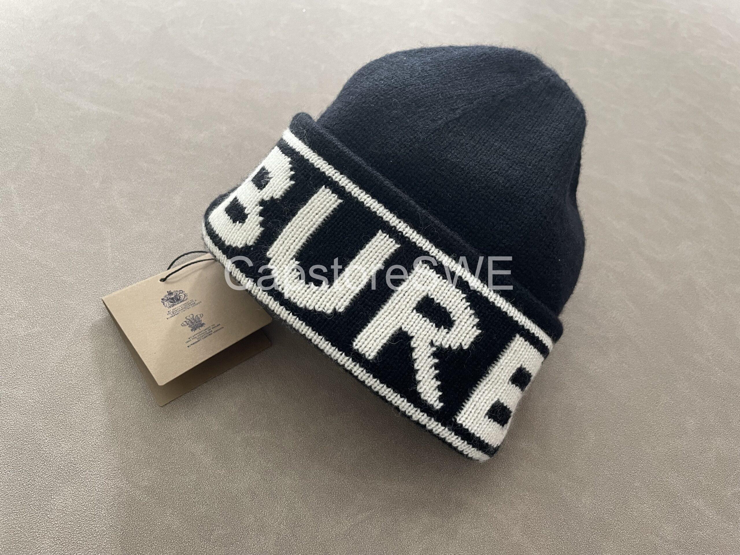 burberry logo knit beanie – black & beige burberry logo knit beanie – black & beige